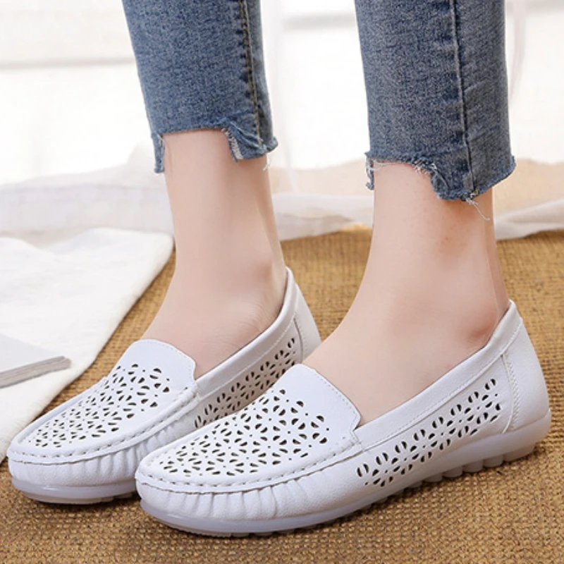 

Women's Hollow Breathable Vulcanized Shoes Soft Bottom Non-slip Flats Solid Colour Round Head Loafers Zapatilla Deportiva Mujer