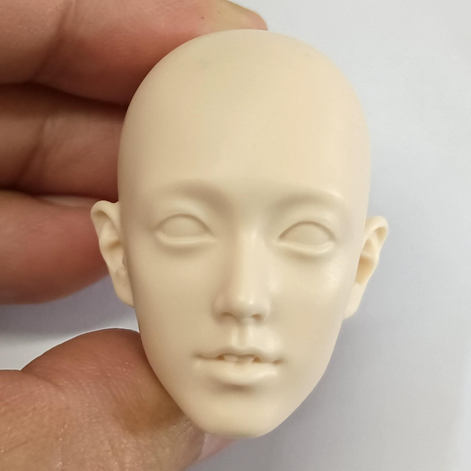 

Sean Xiao 3.0 Male Head Carving SMile Expression Unpanited DollToys Soldier Custom Model 1/6 Scale Action Figure Body