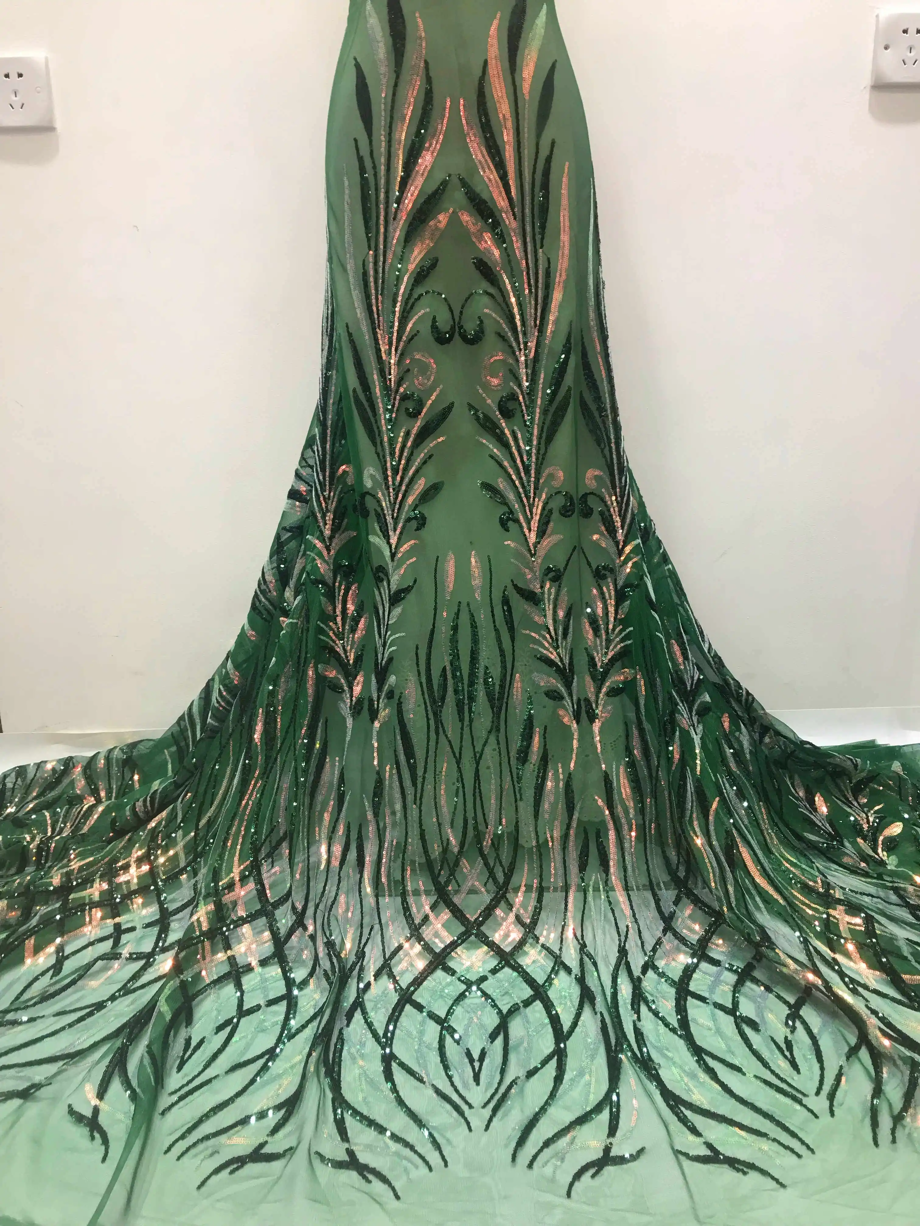 

Popular Style Nigerian Tissus en Dentelle 5 Yards for Gown Sewing African Lace Fabric 2022 for Wedding Dress SJLN05