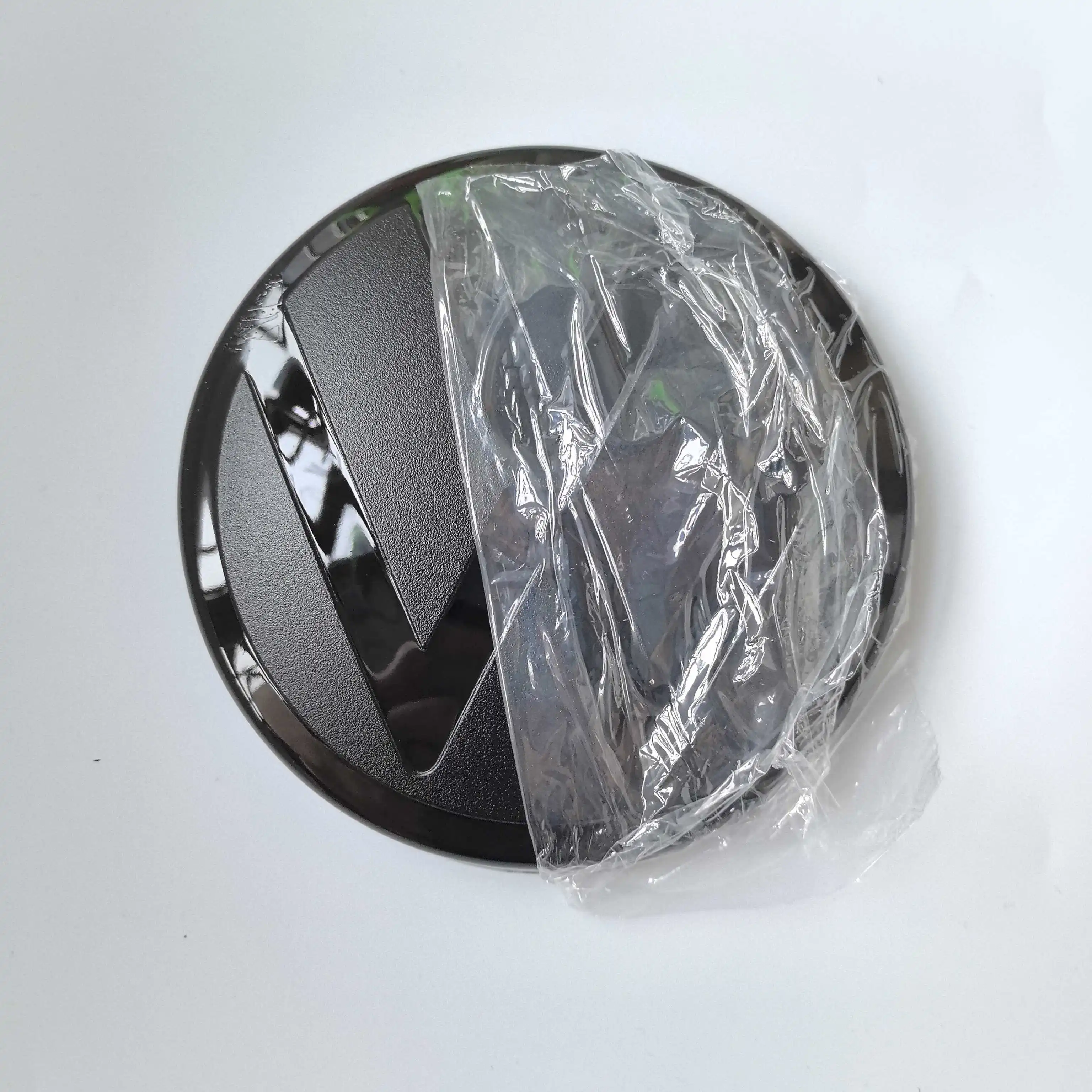 

Не влияет на переднюю решетку автомобиля ACC или заднюю крышку эмблемы багажника для VW Golf 6/7/7,5/8/Passat/Polo/CC/ Jetta/Tiguan