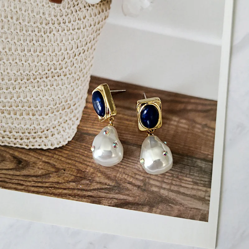 

Minar Vintage Irregular Baroque Pearl Long Drop Earrings Shiny Rhinestone Freshwater Pearls Statement Earring for Women Gifts