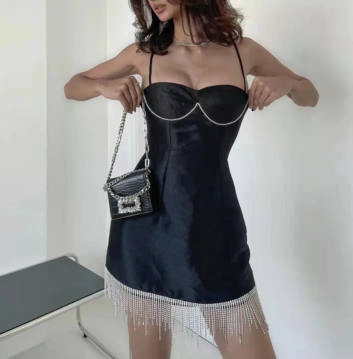 

Sexy Ladies Dress For Women Spring Summer New High Quality Heavy Weight Tassel Skinny A-line Black Suspender Skirt Simple Basics