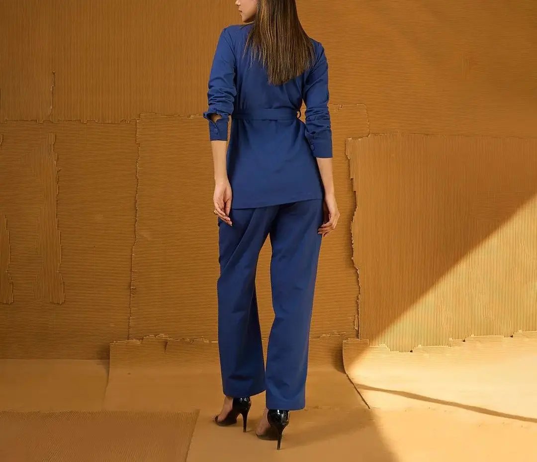 Женские костюмы из 2 предметов с поясом