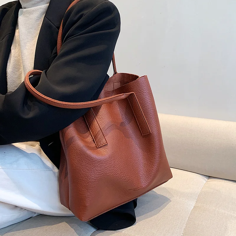 

The Latest Small Tote Bag for Women 2022 Winter Soft PU Leather Shoulder Side Bag Vintage Trendy Lady Shopping Pouch Designer