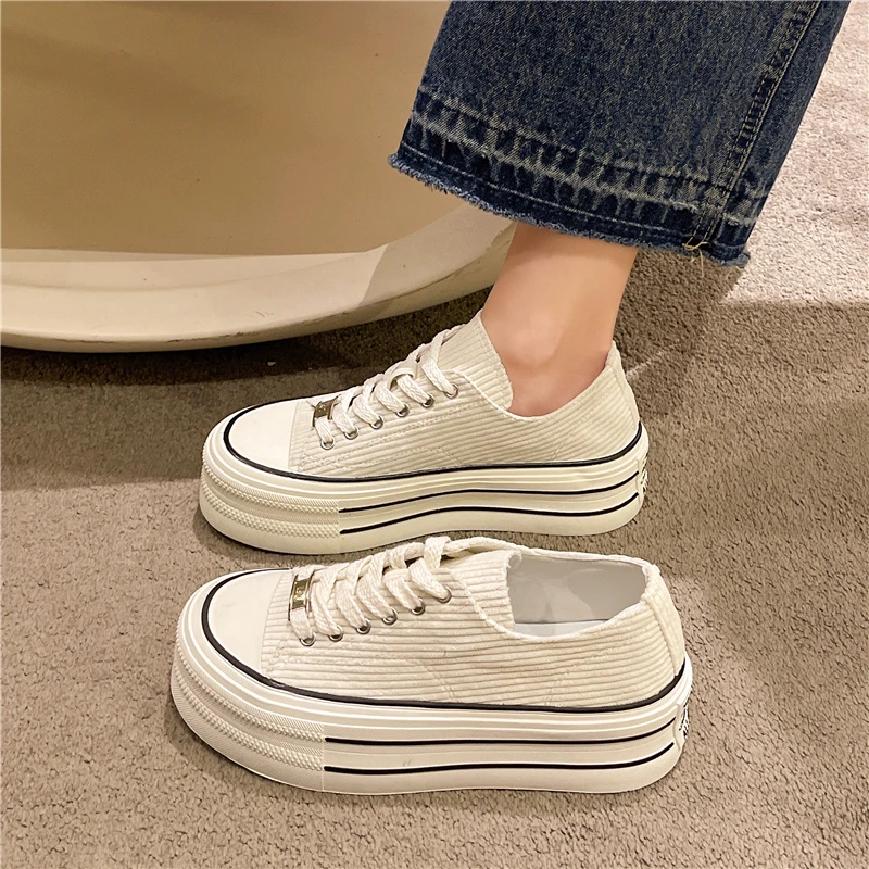2023 spring new Korean version of fashion everything canvas shoes female platform platform platform casual board shoes lace-up s