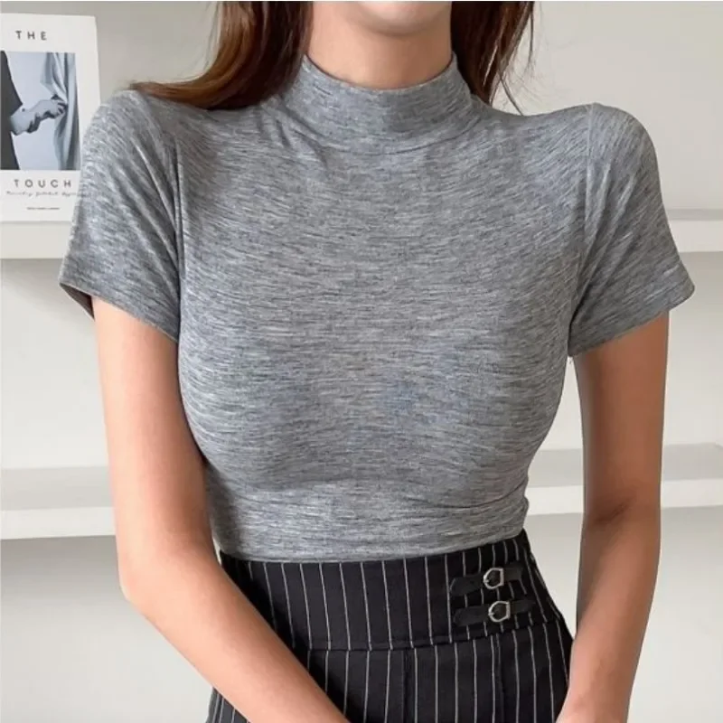 Женская футболка-поло с коротким рукавом и круглым вырезом