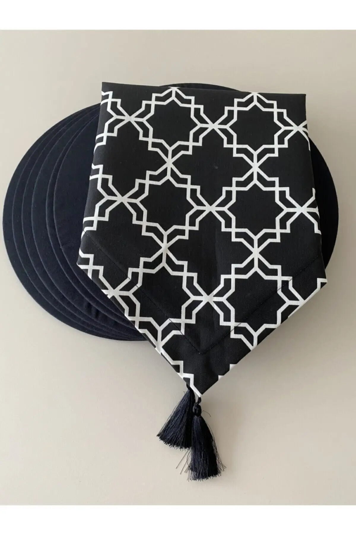 

Black Classic pattern Runner And Supla Set
