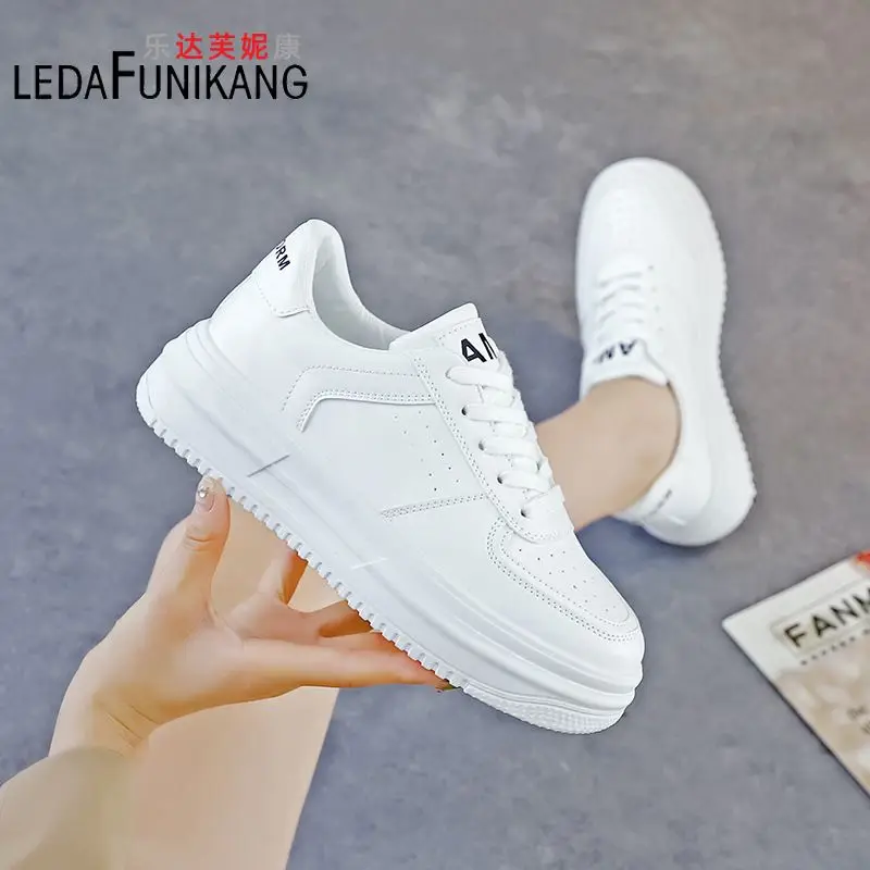 Little white shoes 2023 spring and autumn new trend versatile board shoes student sneakers