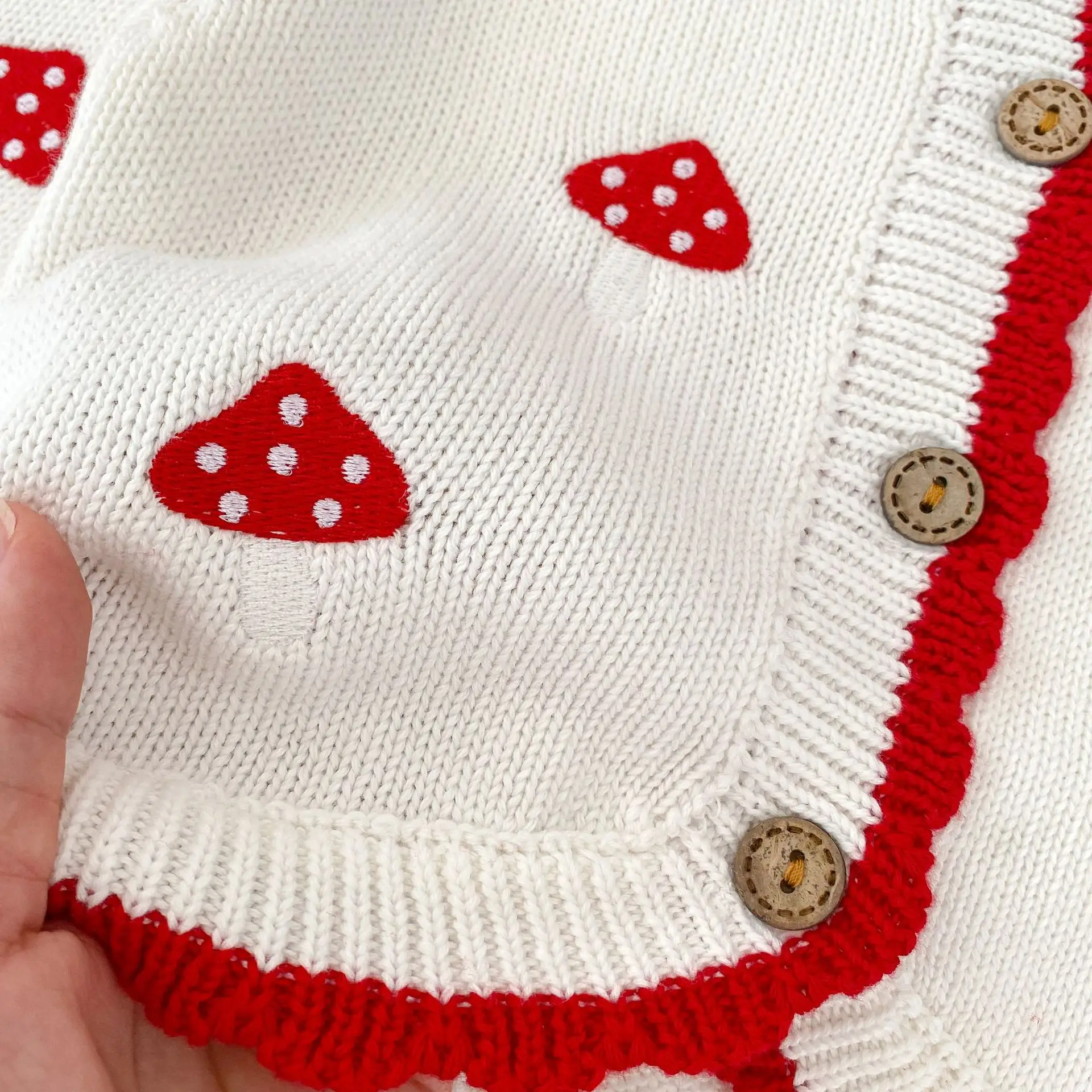 Кардиган с длинными рукавами и вышивкой в виде грибов для маленьких девочек Angoubebe