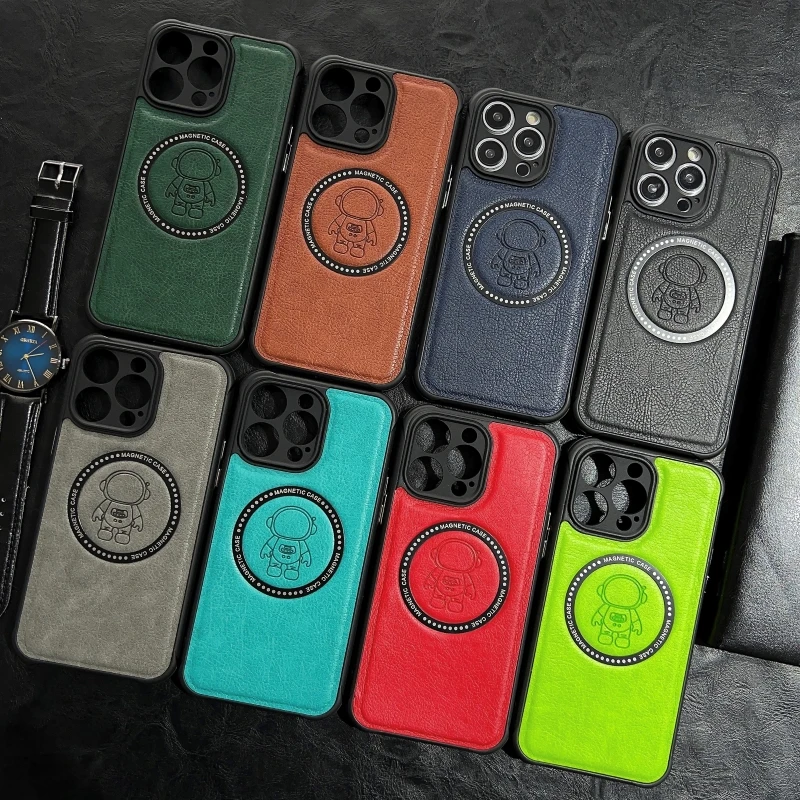 

For IPhone 11 12 13 14 Pro Max Plus Case Cartoon Cute Astronaut Phone Case Wireless Rechargeable Magnetism Leather Soft Bumper