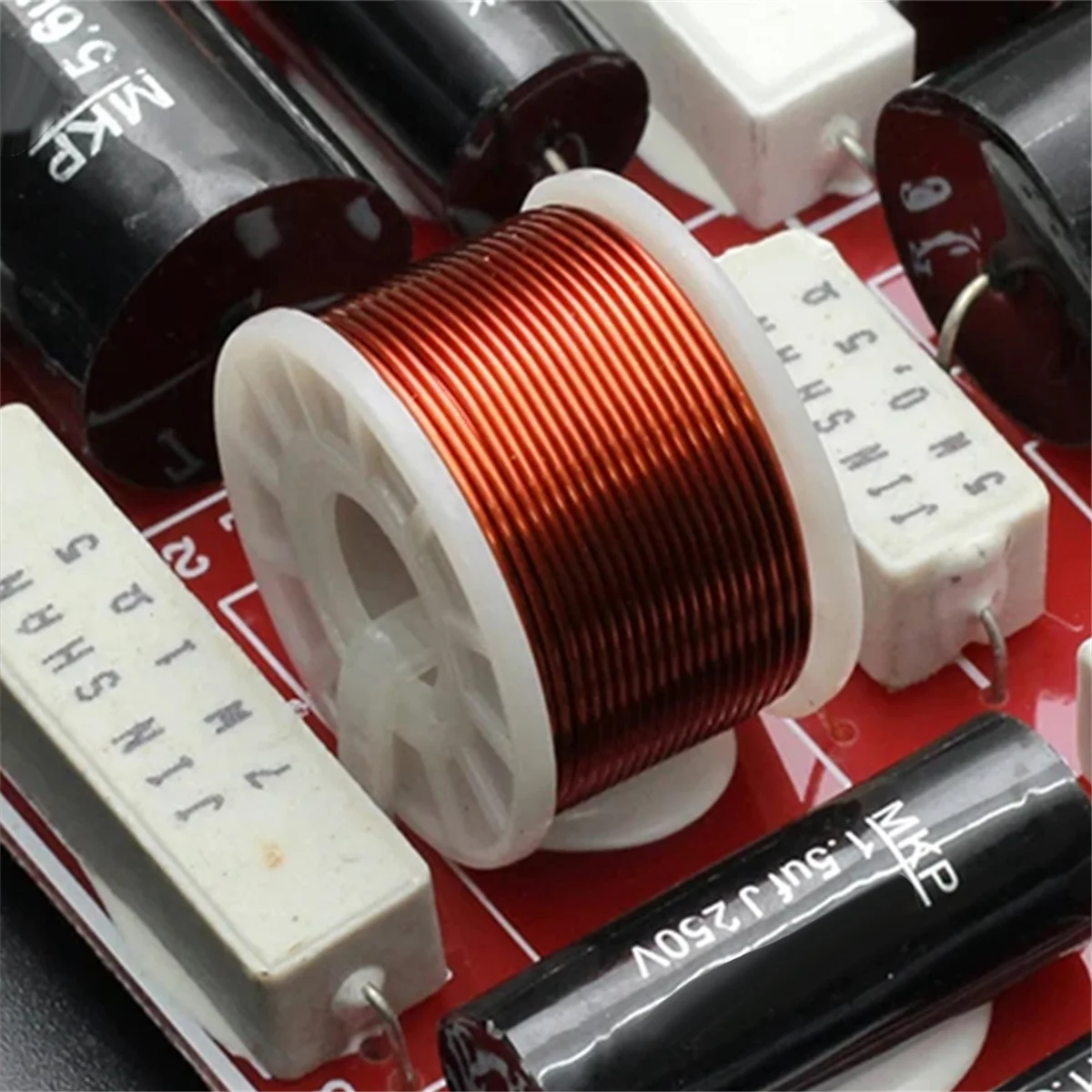 2-полосный Hi-Fi аудио делитель частоты 18 дБ 150 Вт