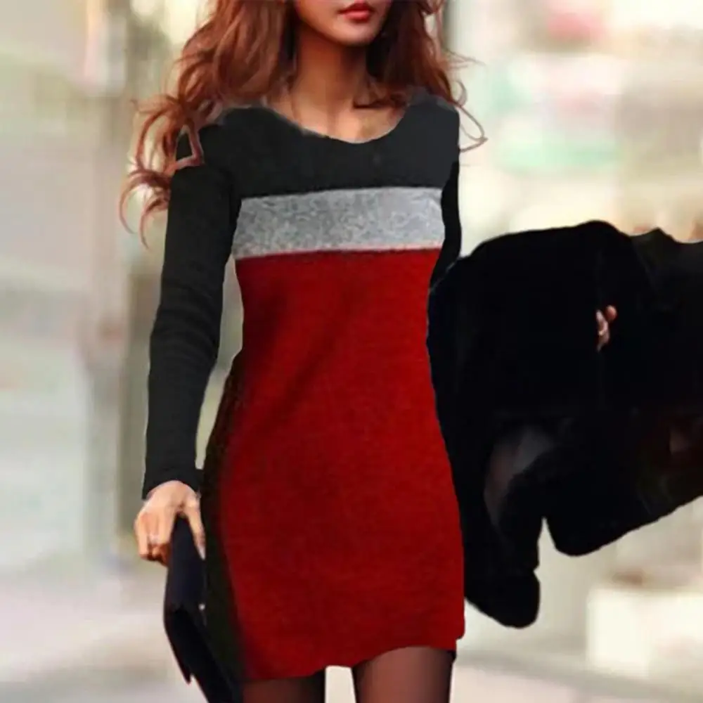 

Мини-платье женское базовое с круглым вырезом и длинным рукавом