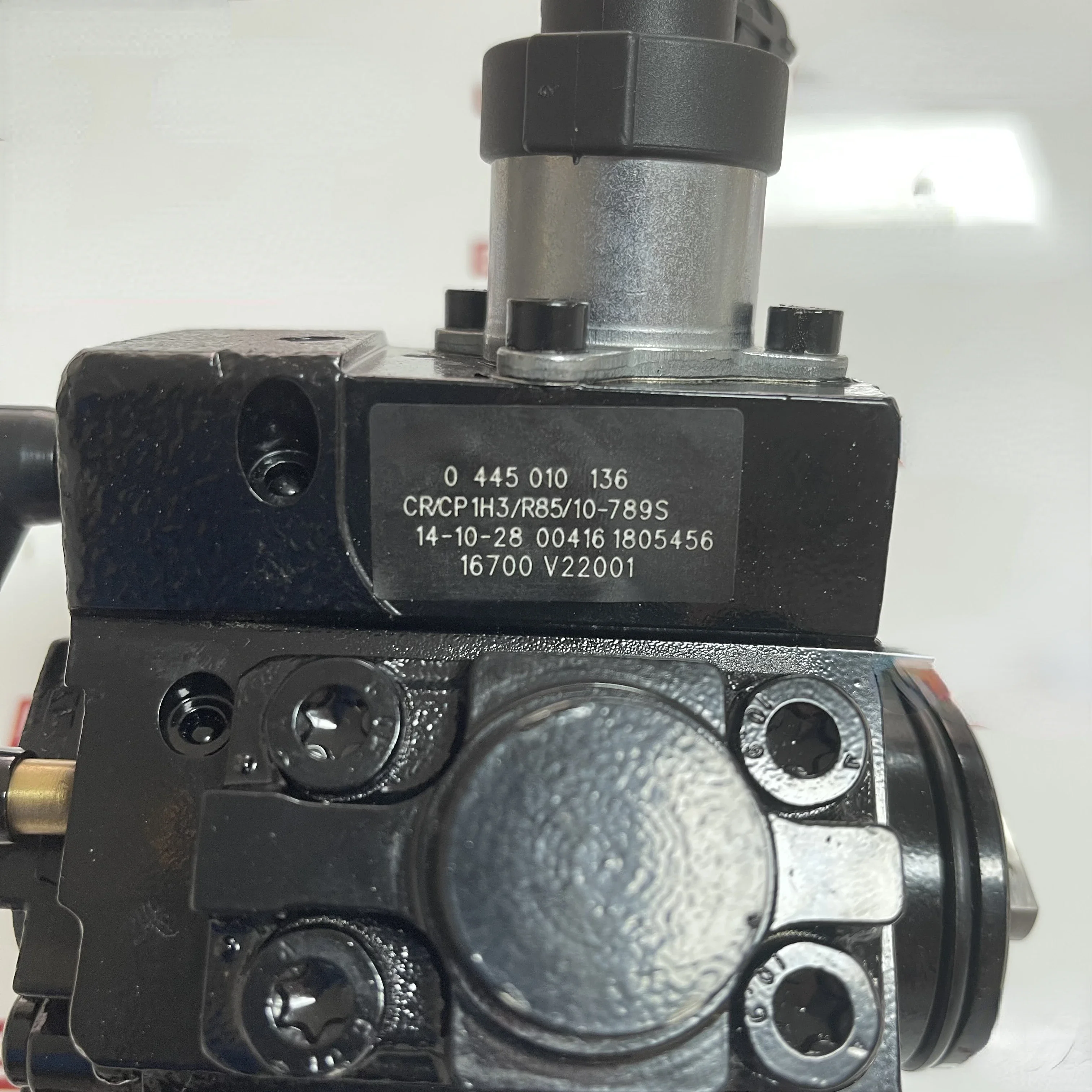 Новый оригинальный топливный насос 0445010195 16700VZ20E 0445010136