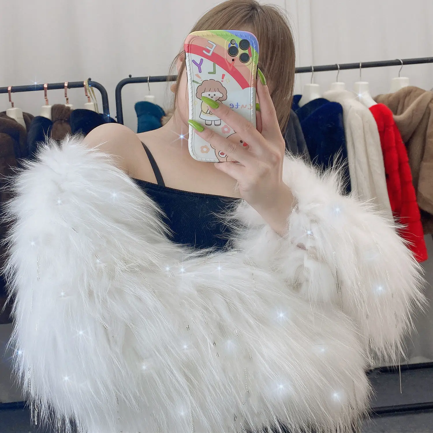 New sequins are thin, short, young, thin and versatile