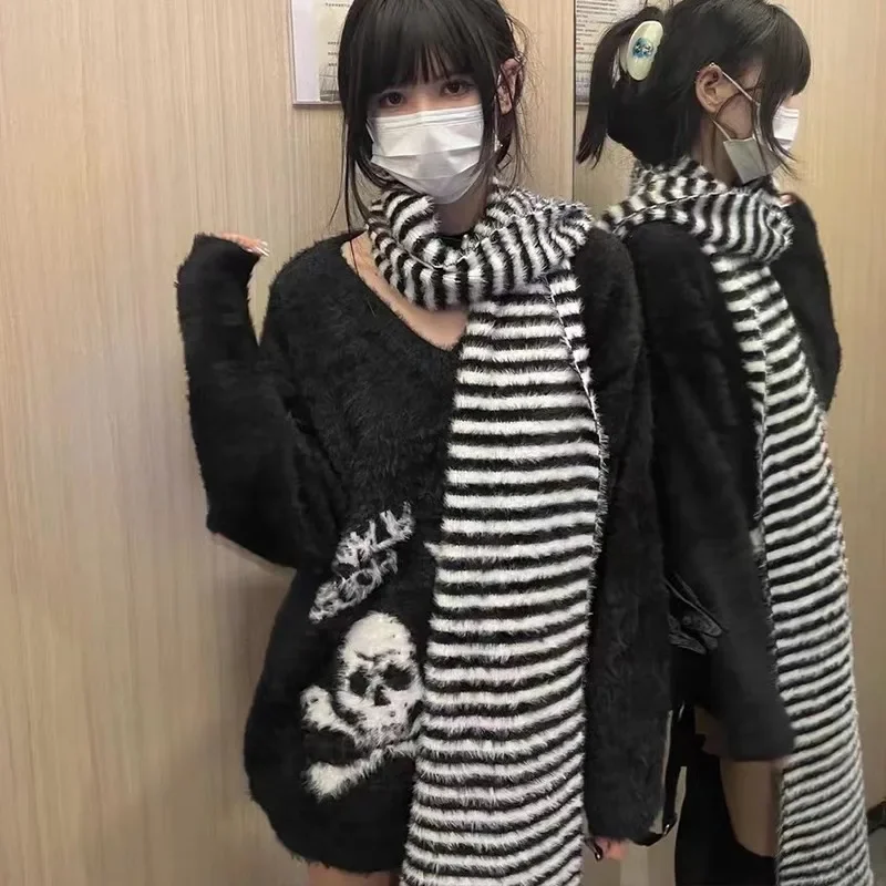 Женский свитер с V-образным вырезом в стиле Харадзюку