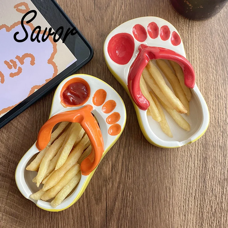 

Lovely Flip Flops Ketchup Soy Sauce Dipper Portable Ceramic Salad Saucer Dipping Bowl Cute Mini Snacks Plate Seasoning Container