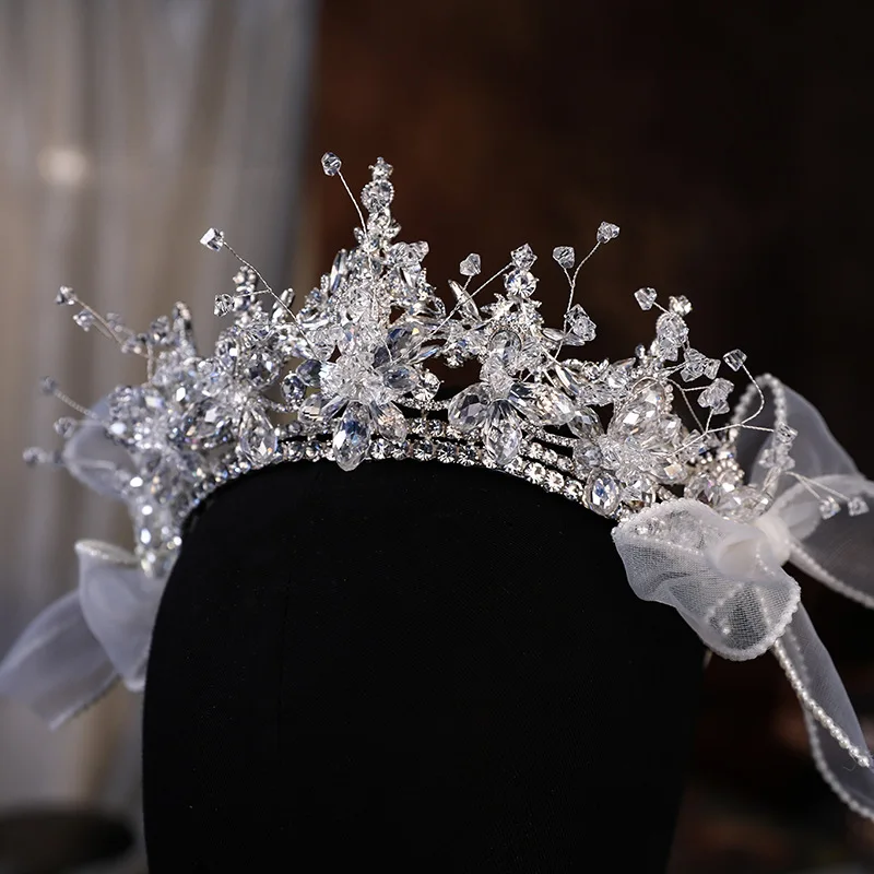

Crystal Beading Crown Temperament Sweet Wedding Dress Crown Rhinestone White Hair Accessories for Women Classic Fashion Hairwear