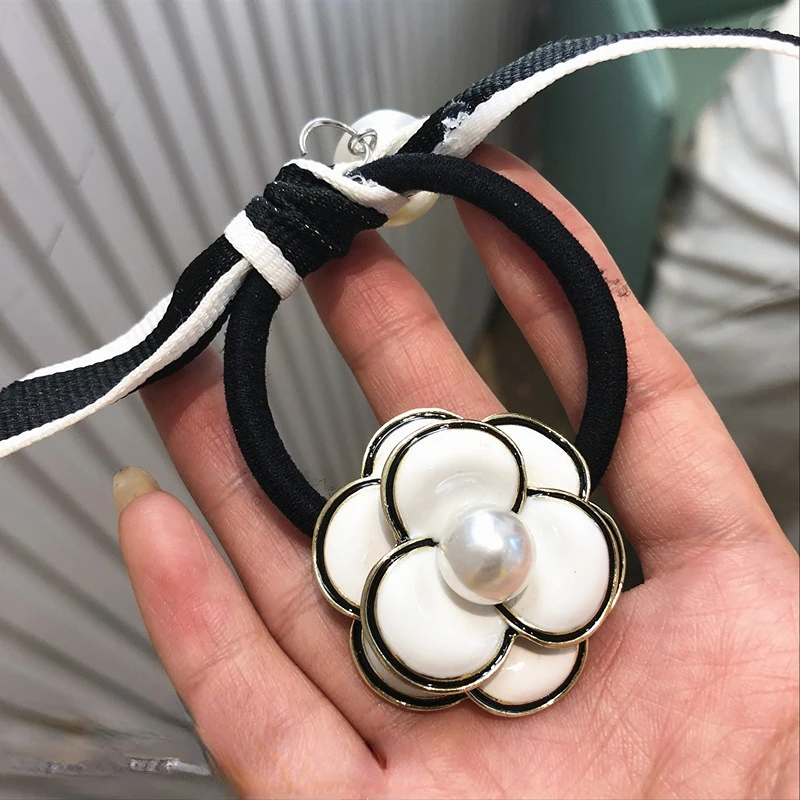 

Корейские модные Завязки для волос с цветком камелии жемчужинами кольцо темпераментная повязка на голову для конского хвоста ins бант мяч по...