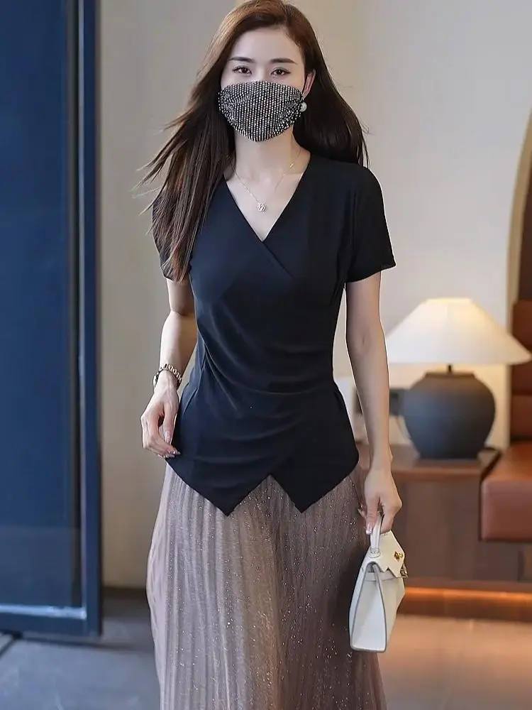 Женская Асимметричная футболка с V-образным вырезом коротким рукавом