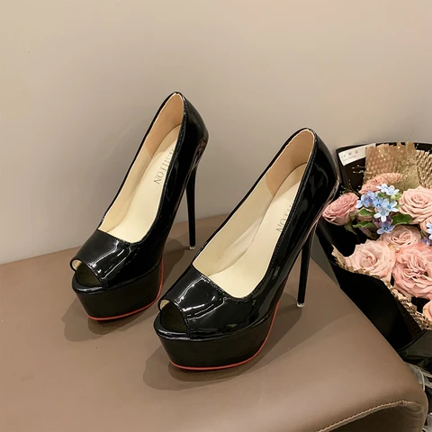 Жыныс мүшесін алып тастамай ауыздағы ұштардың таңдауы Украин порно жұлдыздарының фотосуреттері