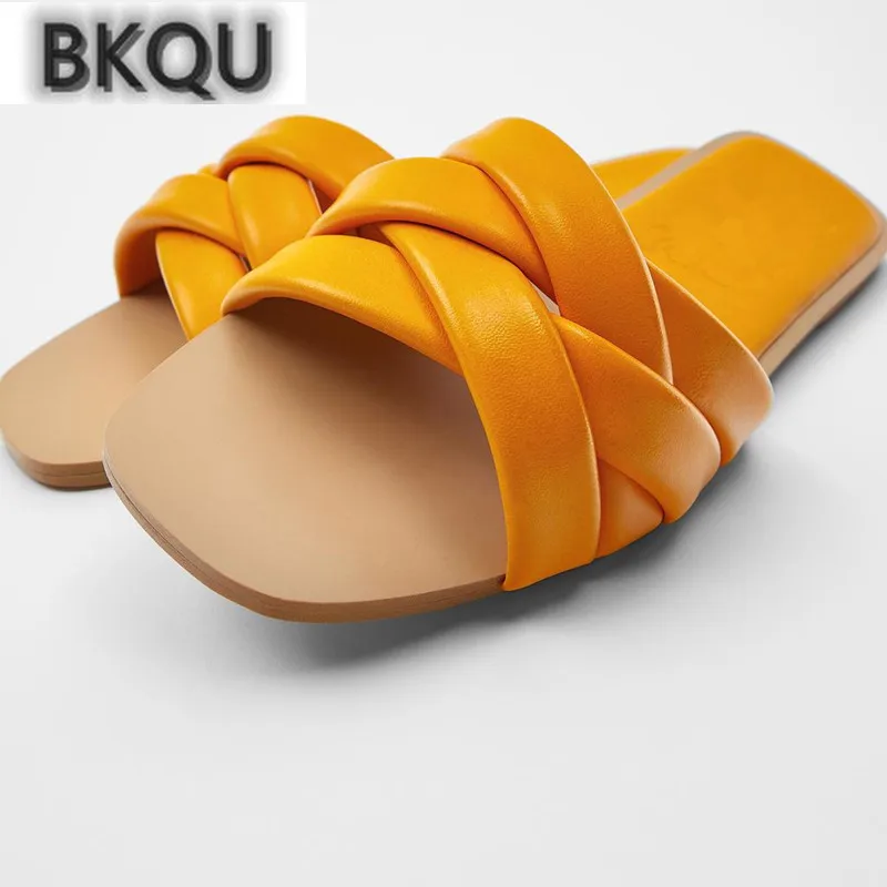 

2022 Fashion Flat Slippers Women Woven Sandals Women Zapatillas Mujer Lightweight Home Slippers Girls Beach Shoes