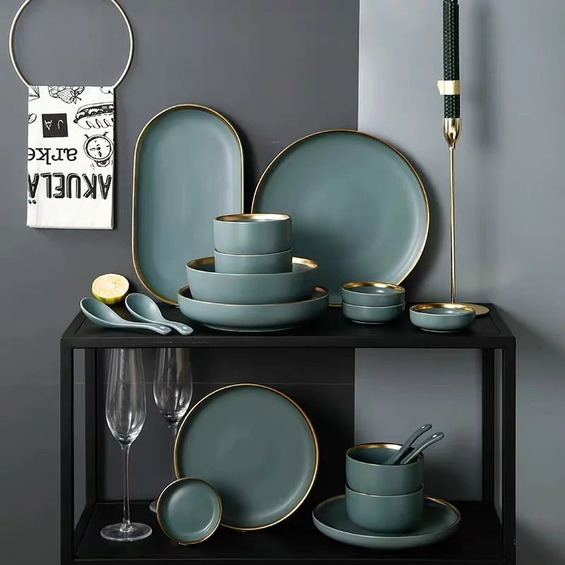 

Классические скандинавские тарелки из костяного фарфора, набор матовой посуды, Сервировочная кухонная десертная тарелка с золотистыми краями, посуда из фарфора, цвет зеленый