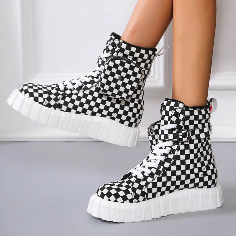 

Женские ботинки на молнии со шнуровкой на среднем каблуке на толстой подошве Новинка Зима 2022 кожаные мотоциклетные ботинки на платформе ср...