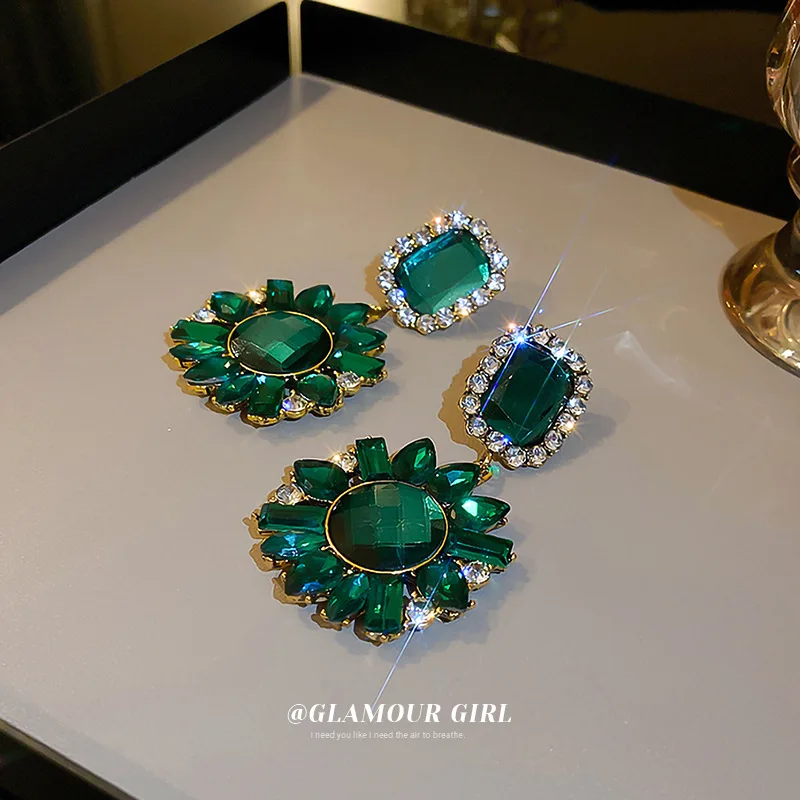 

Exquisite Grandmother green water drill Stud Earrings for Women Wedding Bridal Princess Engagement Drop Earring Party Jewelry