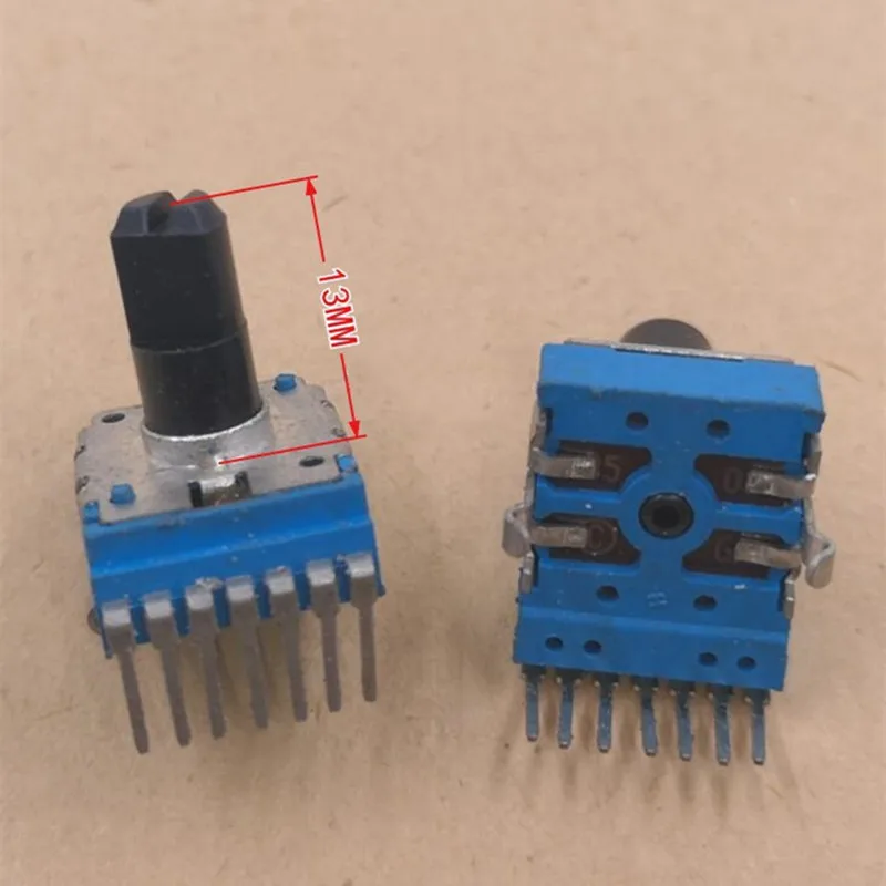 1 шт., вертикальный стерео-канал RK14 типа B50K, регулируемый 7-контактный полувал 13 мм 1 шт., вертикальный стерео-канал RK14 типа B50K, регулируемый 7-контактный полувал 13 мм