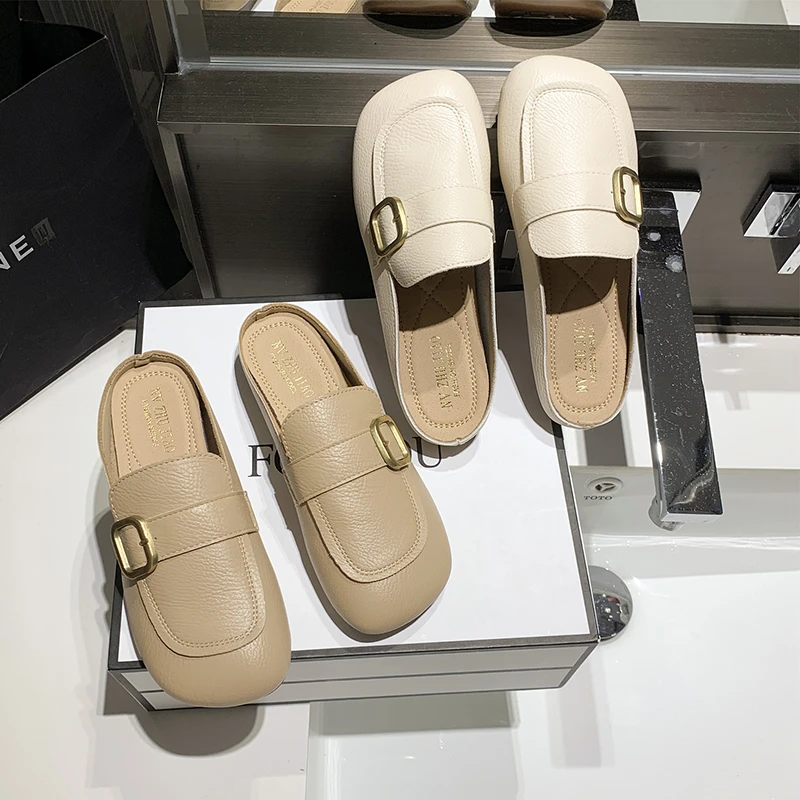 

Женские шлепанцы на низком каблуке, роскошные Шлепанцы из мягкой искусственной кожи, с заклепками, дизайнерская модная базовая обувь с мета...