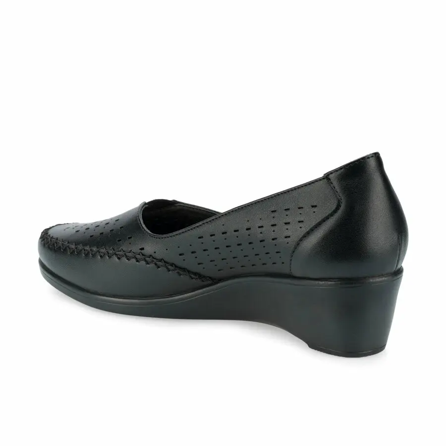 

Women Shoes Flats Fashion Casual Polaris