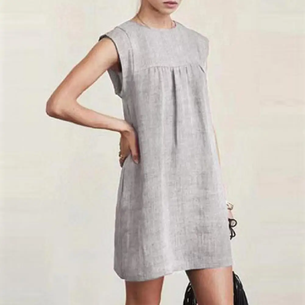 

Платье-миди однотонное с круглым вырезом, без рукавов