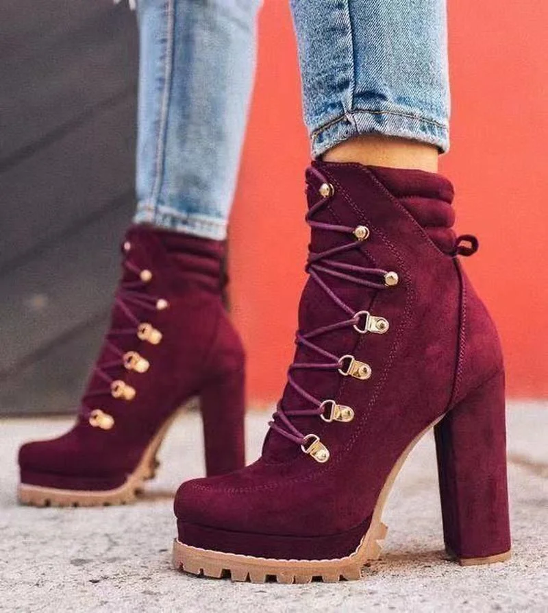 2022 Women Flock Rivet Ankle Boots Female Square High Heels Autumn Fashion Sexy Lace-Up Shoes Ladies Retro Footwear Plus Size 43