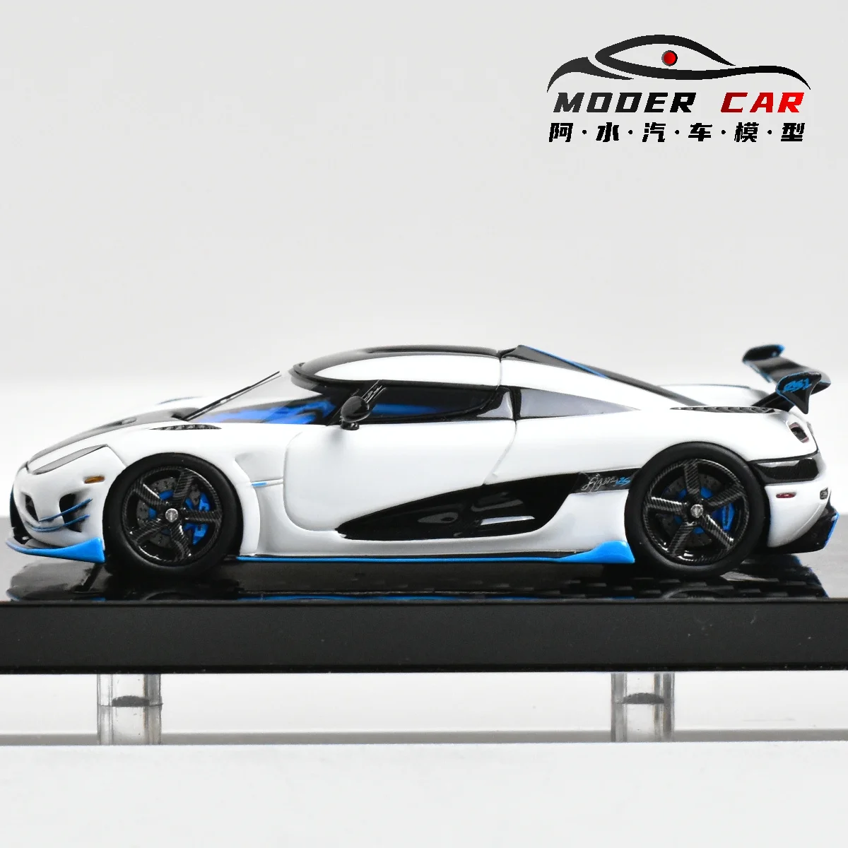 Литая под давлением модель автомобиля из смолы GRYNING 1:64 Agera RS1 ML