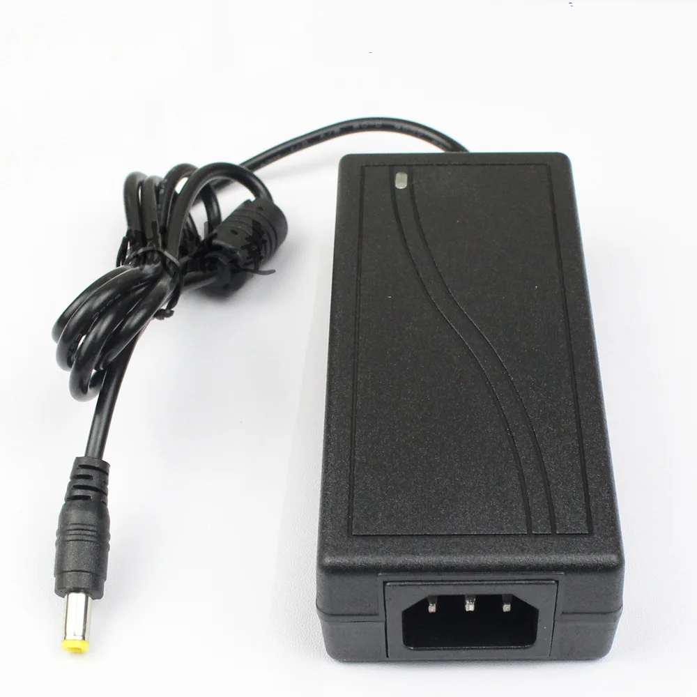 

Адаптер питания C HD 12V-15V-24V