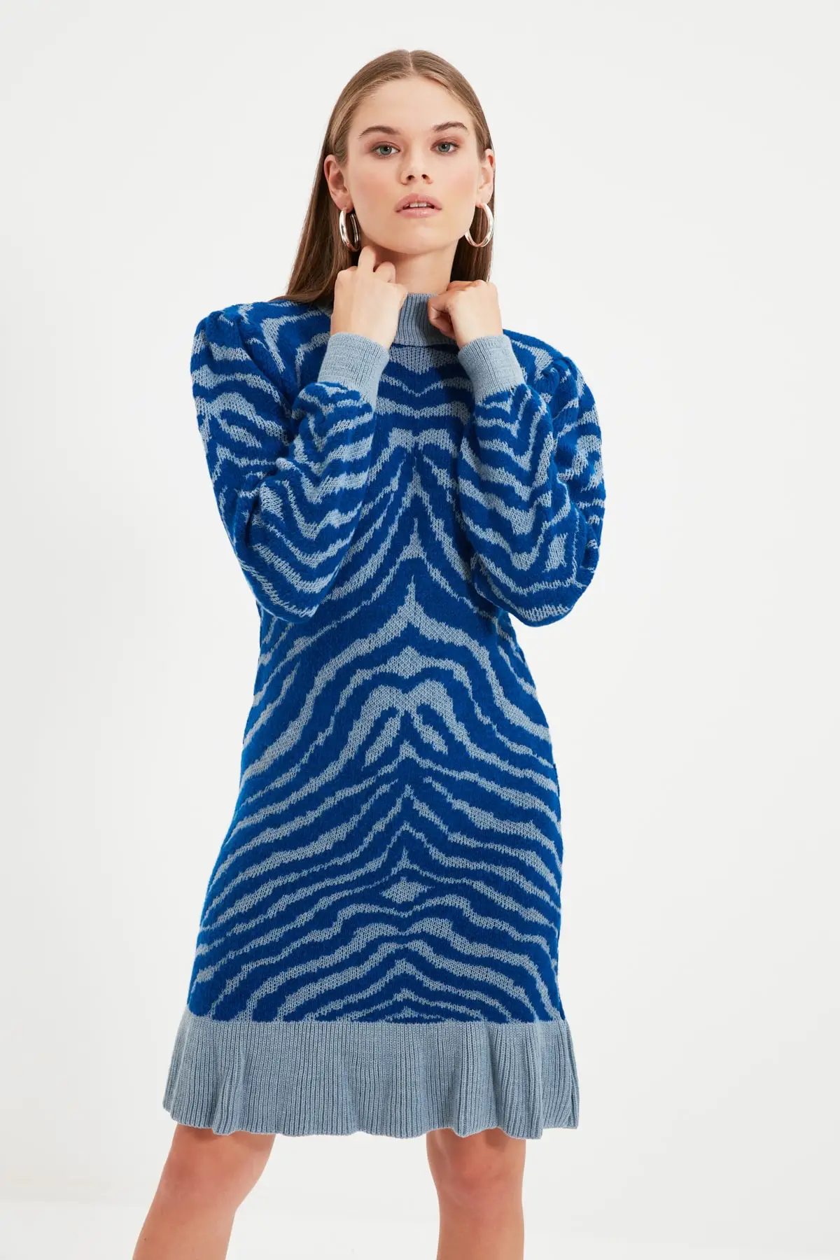 

Trendyol Frilly Knitwear Dress TWOAW22EL0018