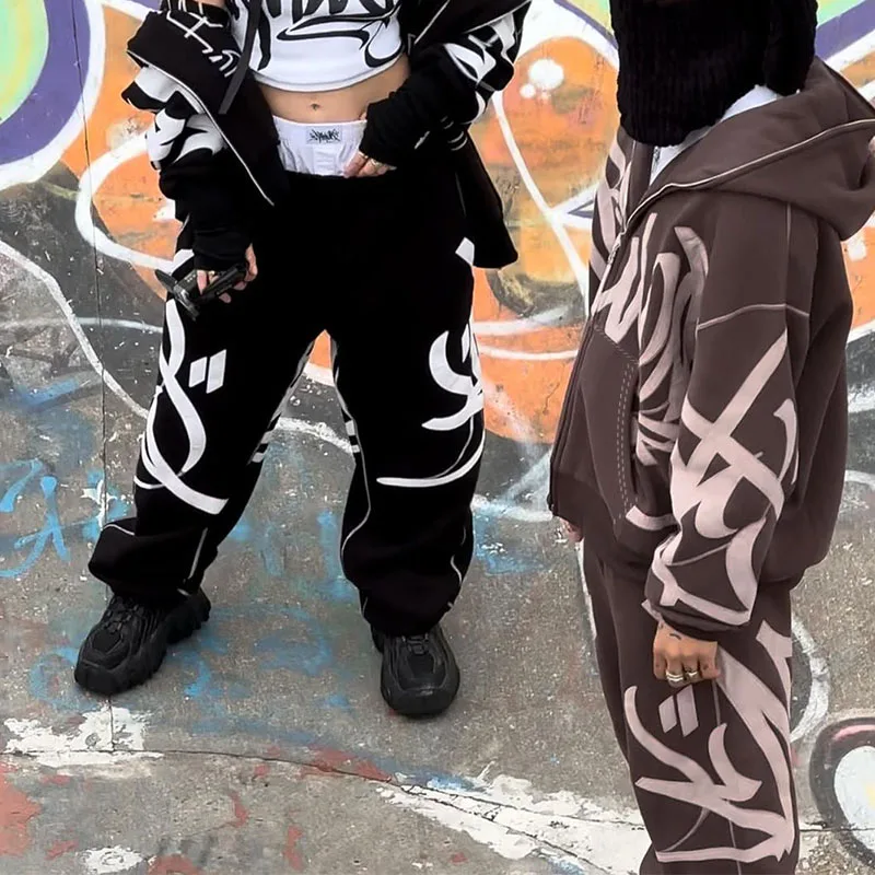 Женский Повседневный костюм с капюшоном куртка принтом и эластичные штаны на