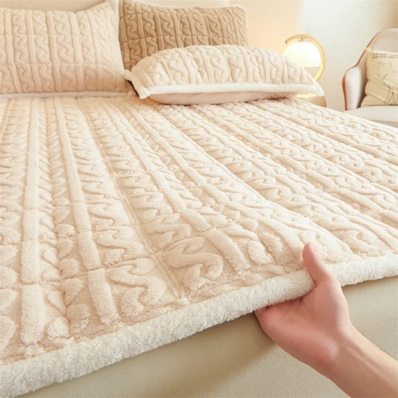 

Зимний Теплый Бархатный стеганый коврик для кровати, роскошный толстый мягкий плюшевый Королевский размер, простыня, нескользящее постельное белье без наволочки