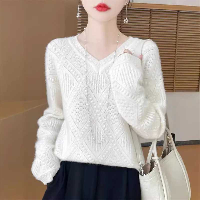 New 2025 Fashion Autumn V-Neck Pullover Sweater Women Knitted Long Sleeve Bottoming Shirt Female Jumper Knitwear Top