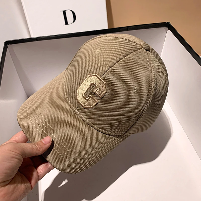 

FUNNYS New C Letter Embroidered Baseball Cap Kpop Fashion Couple Snapback Cap Men and Women Sun Hats Chapeau Homme