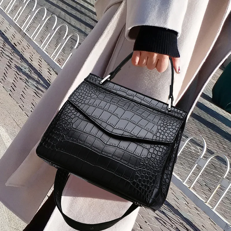 

2023 High Quality Genuine Leather Handbags Fashion Lattice Shoulder Messenger Bags Famous Designer Large Capacity Casual Totes