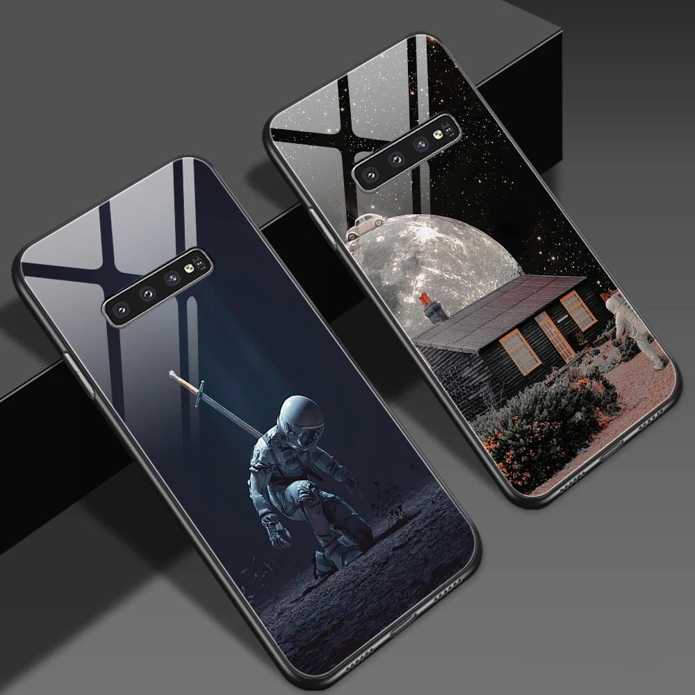 

Cool Astronaut For Samsung Galaxy S21 S10 A51 S9 S10e S20 FE Ultra A52 A52S 5G A32 A71 A12 Note 20 10 9 Plus Tempered Glass Case