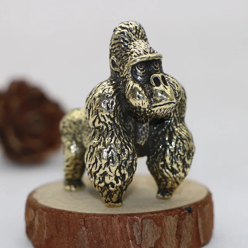

Chinese Retro Brass Gorilla Figurine Gorilla Copper Office Desktop Mini Ornaments Tea Pet Study Paperweight Home Decoration