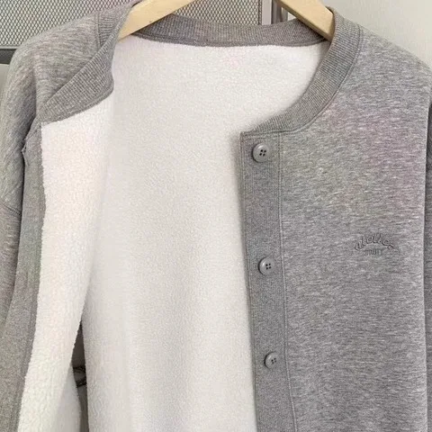 Свободная бейсбольная форма с рукавами реглан и вышивкой в стиле ретро свободная