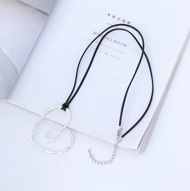 

Amorcome Fashion Silver Color Heart Pendants Long Necklace Black Leather Cord On the Necklace Women Jewelry Collare Mujer Bijoux