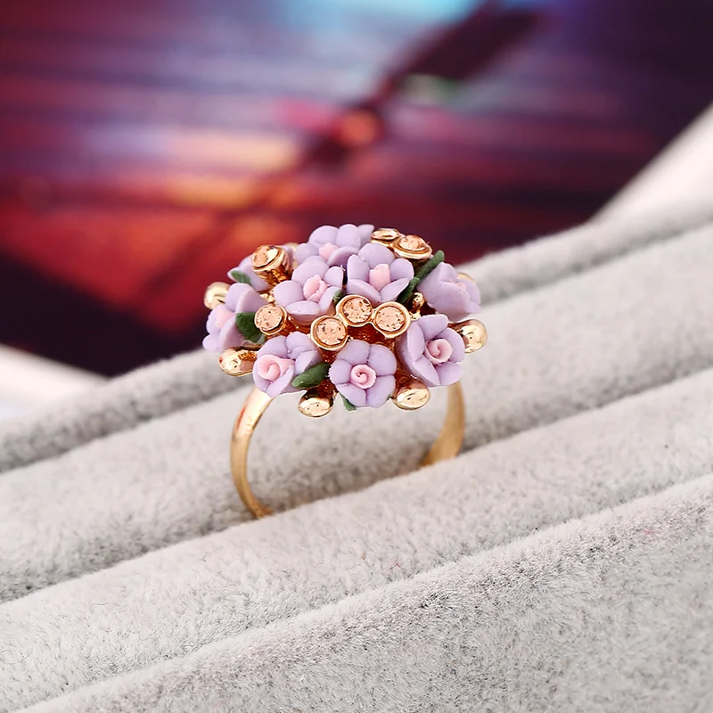 Цветочное кольцо 1. Кольцо с цветами. Кольцо с цветочком. Красивые кольца с цветами. Нежные кольца.
