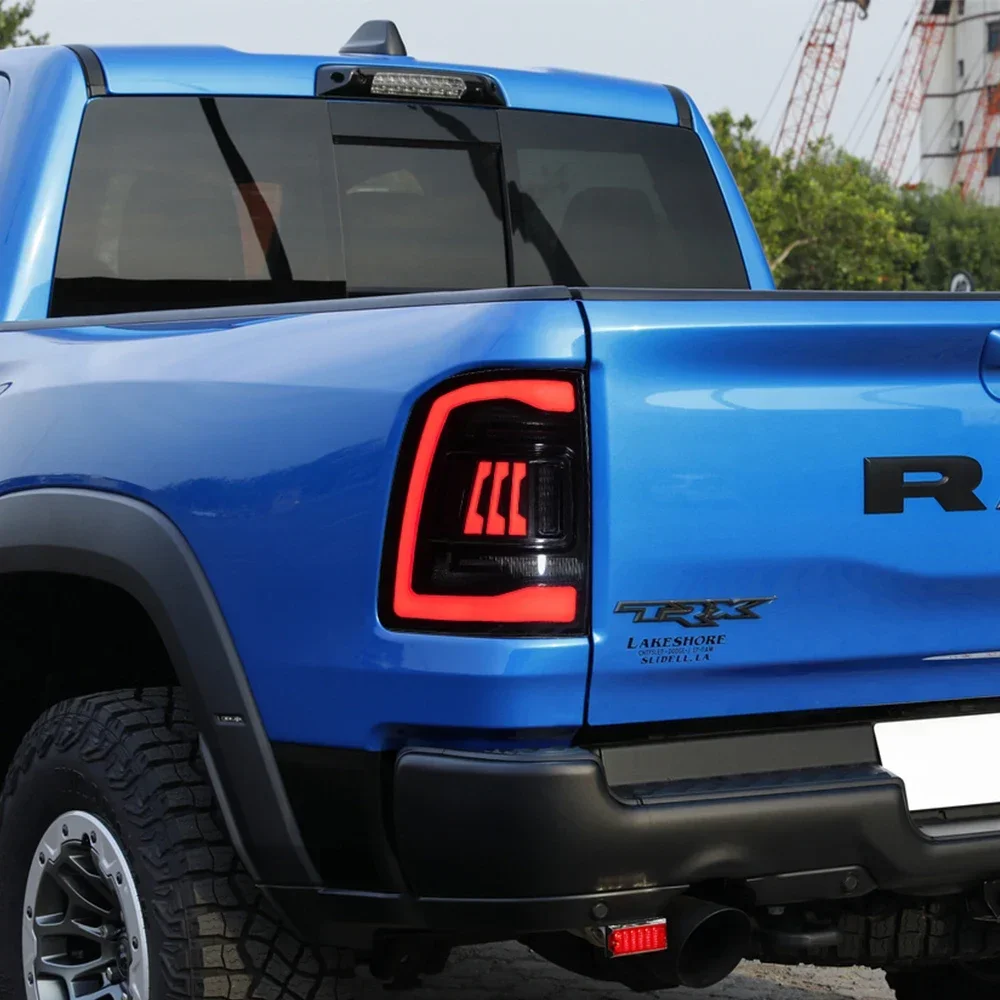 Автомобильный задний фонарь в сборе для Dodge Ram 1500 2500 2009-2018 обновленный