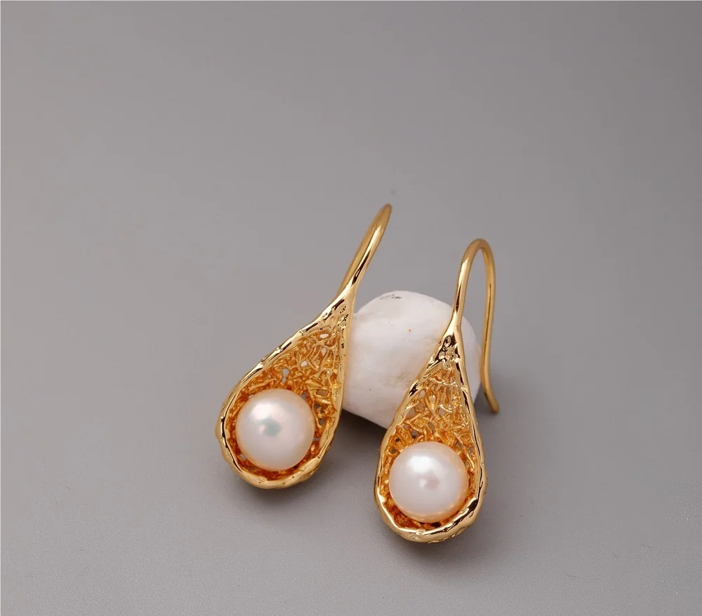 

New 2022 Original Design High Protection Electroplated 18K Gold Bird's Nest Natural High-gloss Freshwater Pearl Earrings
