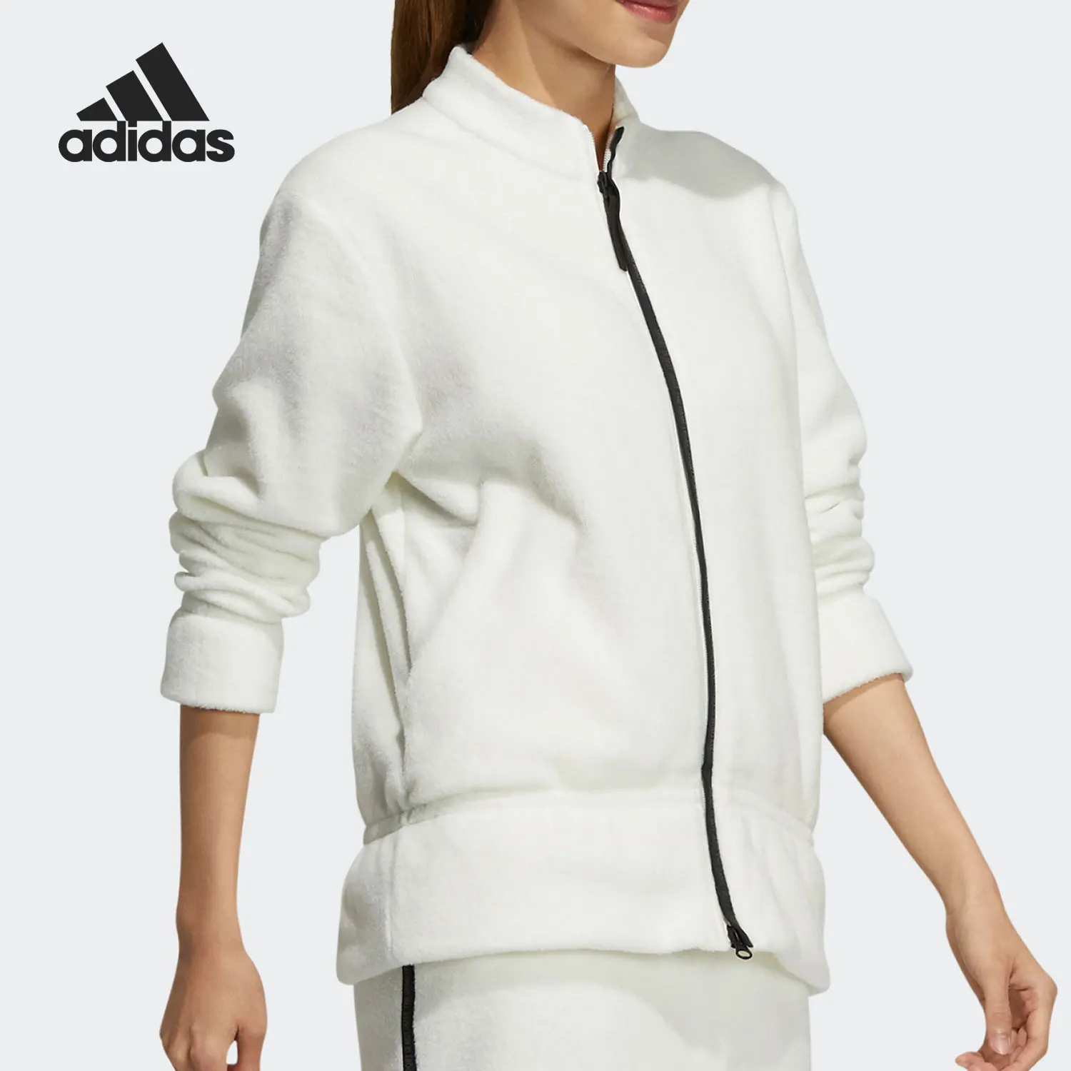 Фото Женская повседневная спортивная куртка Adidas Originals New Season GV3574 №3