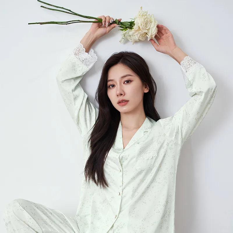 Пижама для женщин Новинка осени Современный Шелковый цветочный кружевной